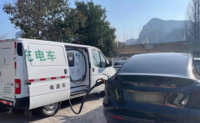 石城汽车搭电